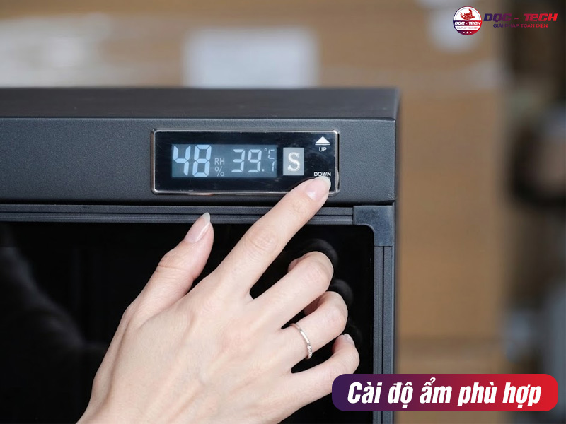 Cài tủ chống ẩm Kumisai DHC 120