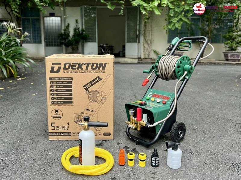 Máy rửa xe Dekton DK-CWR3000A