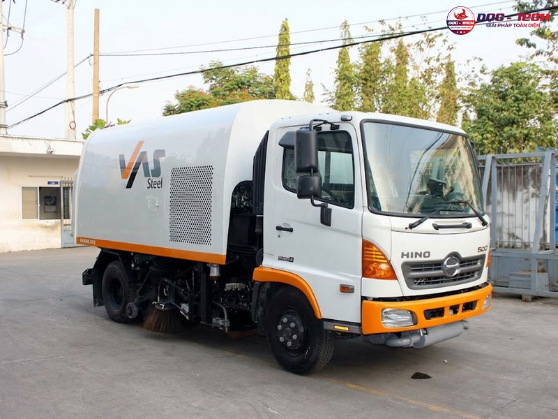 Xe quét đường Hino FC9 JETC 