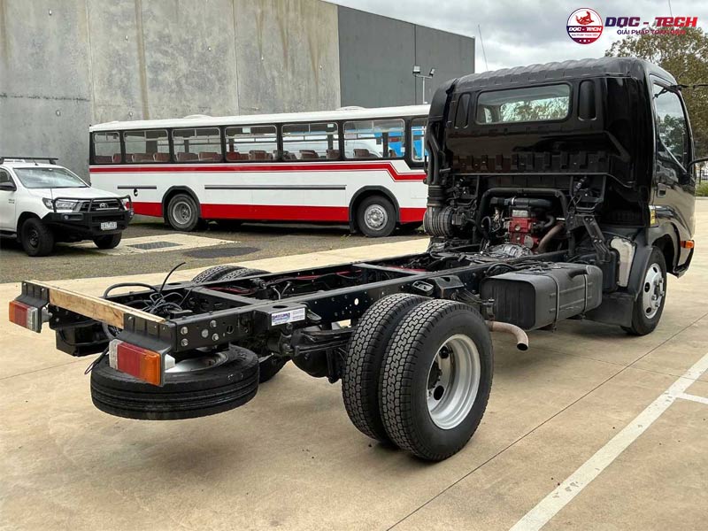 Khung xe quét rác Hino