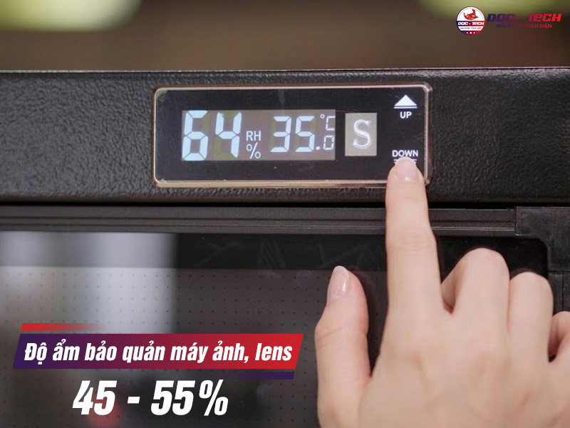Dùng tủ chống ẩm máy ảnh Kumisai DHC 200
