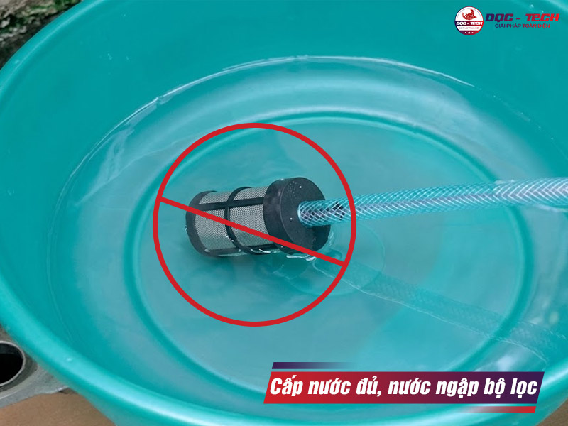 Hút nước máy rửa xe Zetmoto