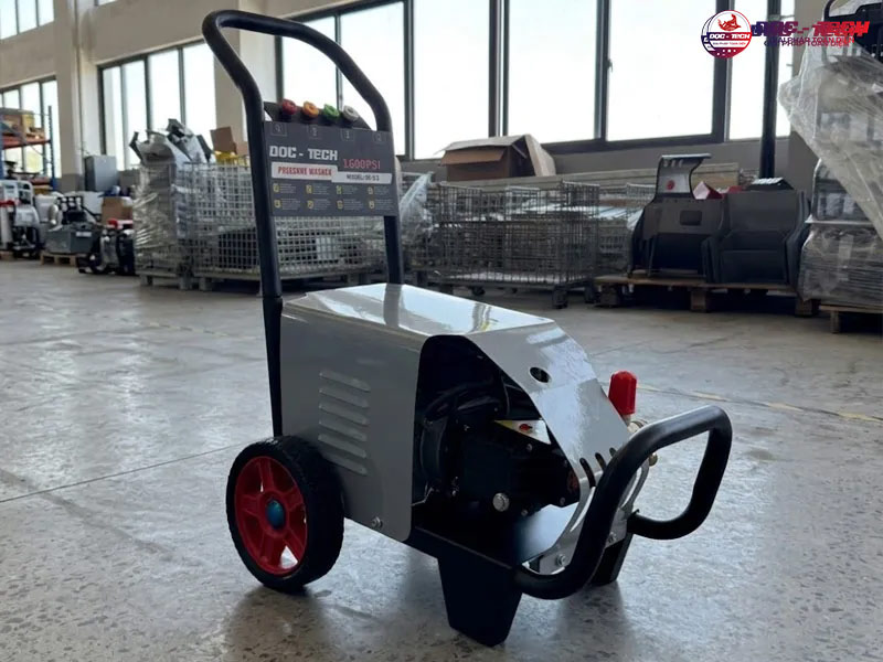 Máy rửa xe tưới cây DQC Tech