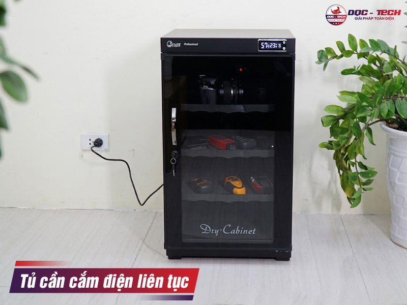 Cắm điện tủ chống ẩm liên tục