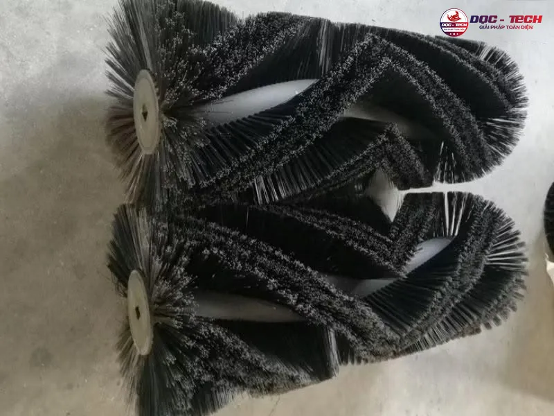 Chổi chính phụ kiện xe quét rác 