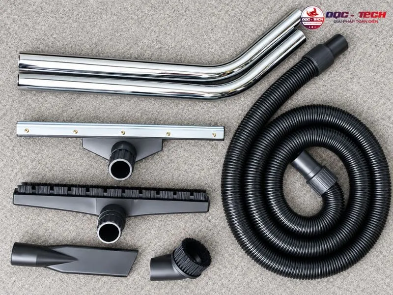Máy hút bụi nhà xưởng TopClean TC 70W đi kèm nhiều đầu hút xử lý vị trí
