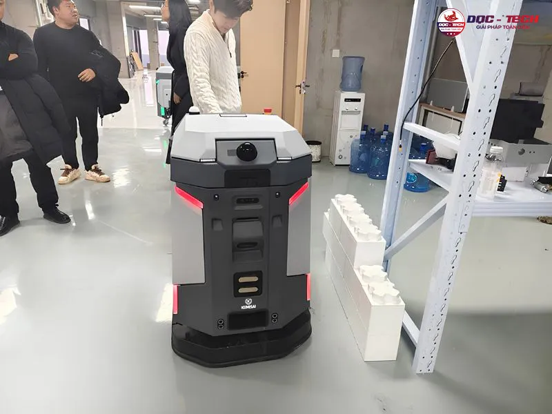 Robot chà sàn Kumisai KMS 502 ứng dụng
