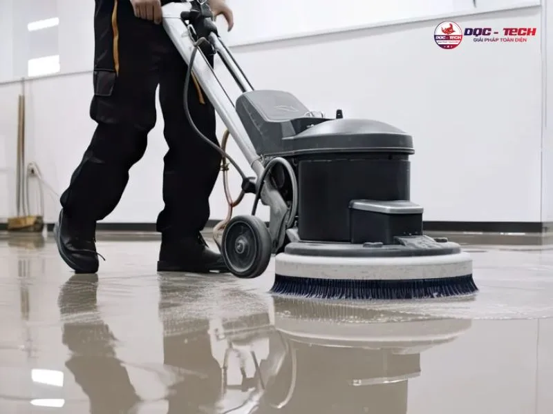 Dùng tốt trên sàn bê tông, gạch men, đá, epoxy