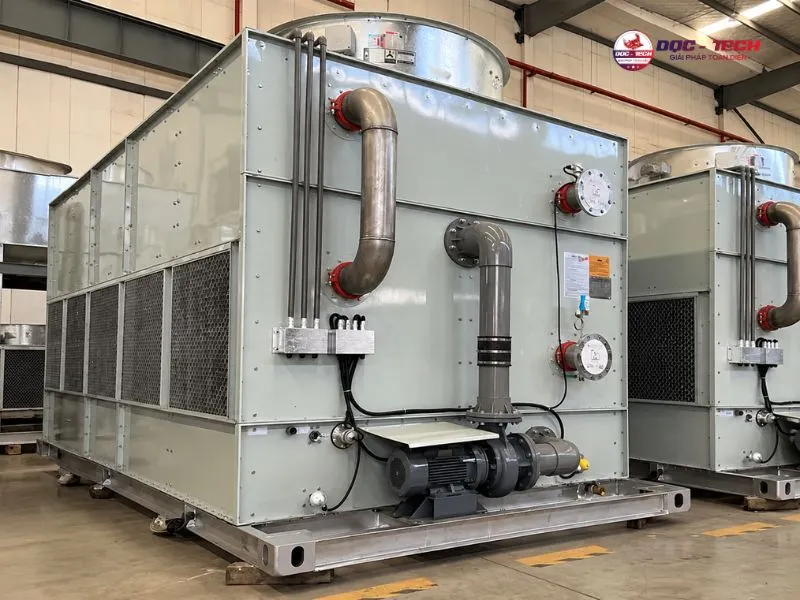 Hình ảnh tháp giải nhiệt kín dòng hỗn hợp