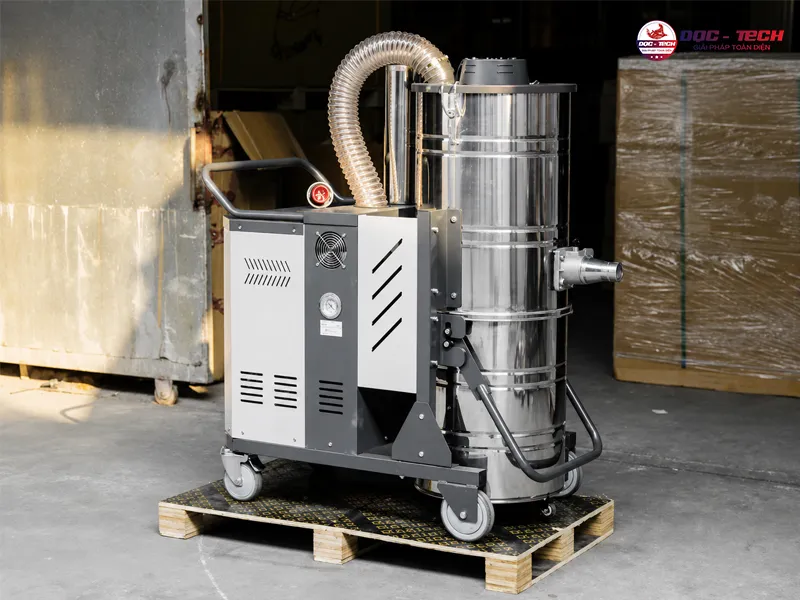 thiết bị hút bụi Kumisai KMS100 đánh bay mọi vết bẩn