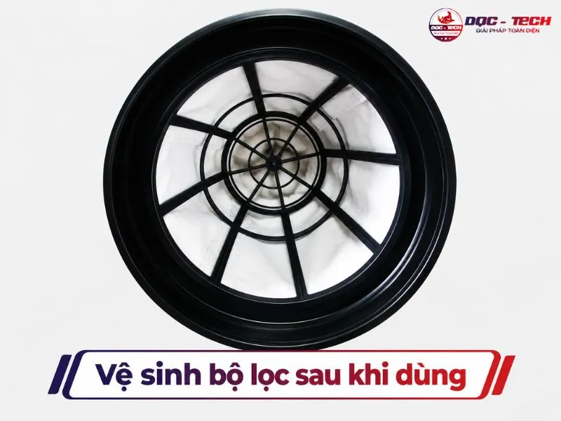 Vệ sinh bôk lọc máy hút bụi nhà xưởng TopClean TC 70S định kỳ