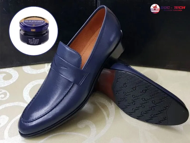 Xi đánh giày màu xanh Navy lên màu chuẩn