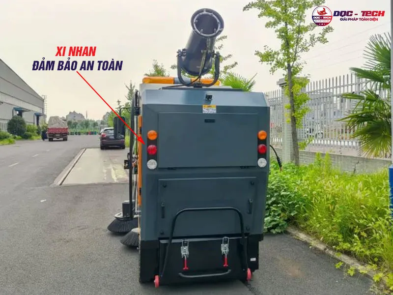 Đèn xe quét rác ngồi lái 